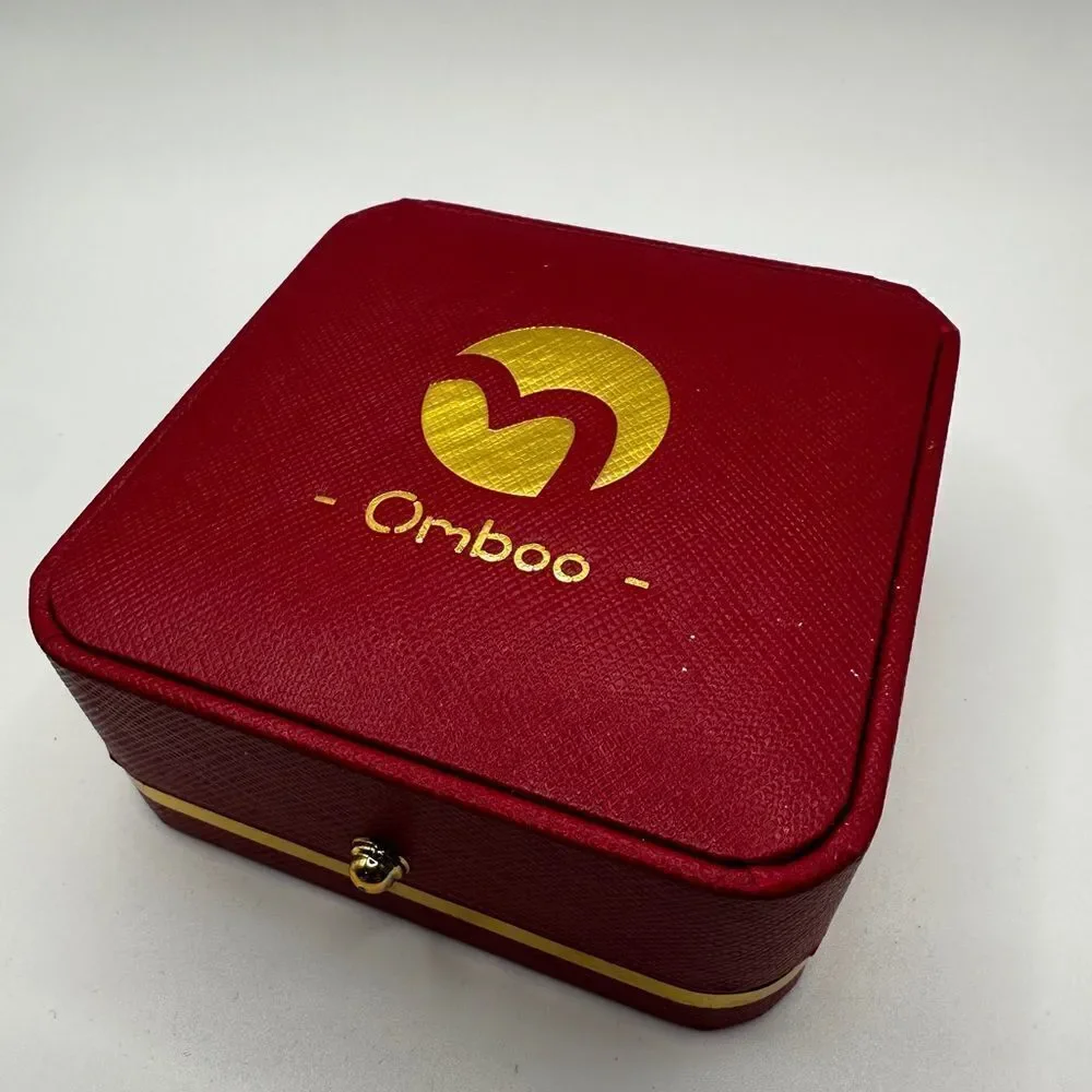 NIB‎ Omboo Dainty Gold tone metal heart with cz accents pendant, necklace!